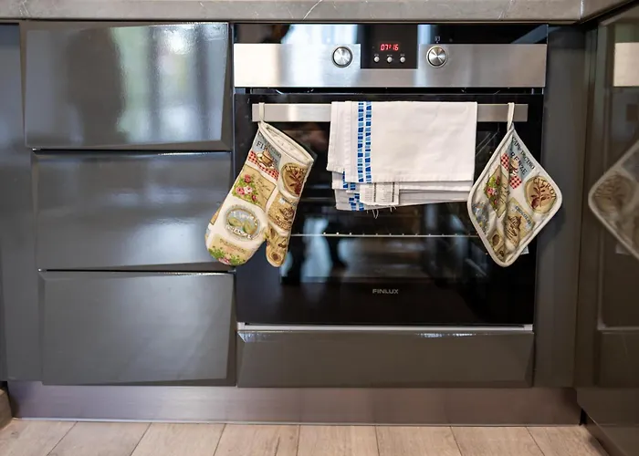 Apartmán Modern 1br Comfort In Oborishte With Private Parking Sofie