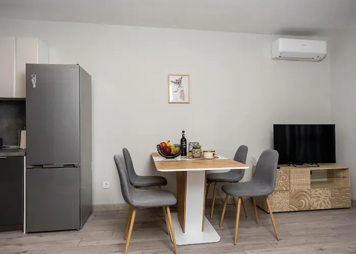 Apartmán Modern 1br Comfort In Oborishte With Private Parking *