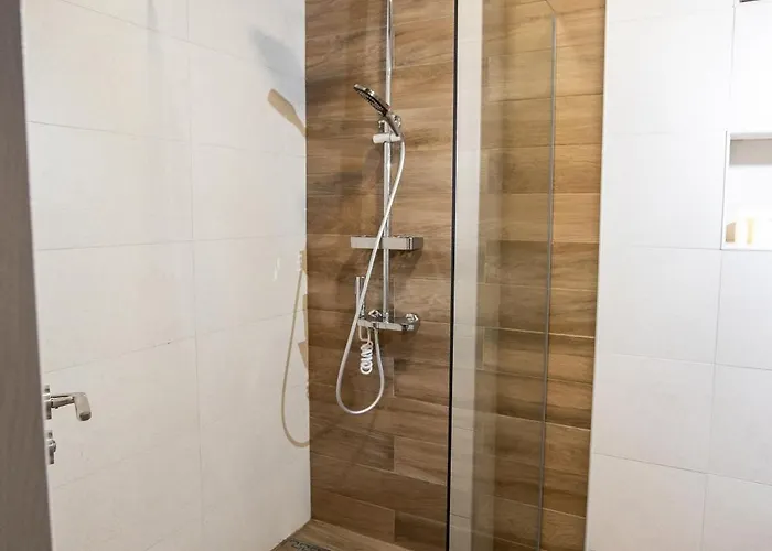 Modern 1br Comfort In Oborishte With Private Parking Apartmán Sofie