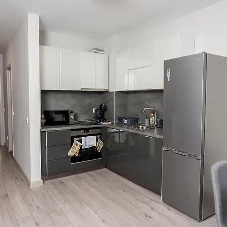 Apartment Modern 1Br Comfort In Oborishte With Private Parking Sofia