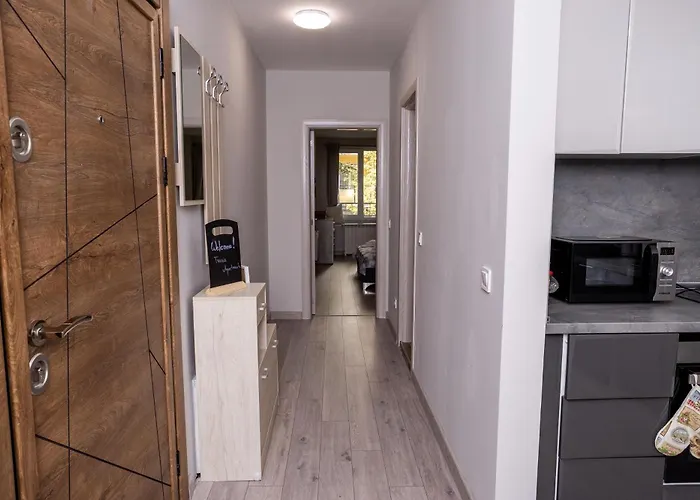 Modern 1br Comfort In Oborishte With Private Parking София