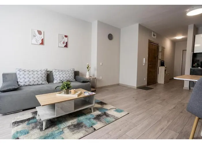 Modern 1br Comfort In Oborishte With Private Parking