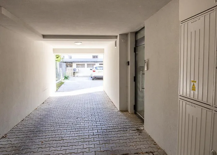 Modern 1br Comfort In Oborishte With Private Parking Apartamento Sófia