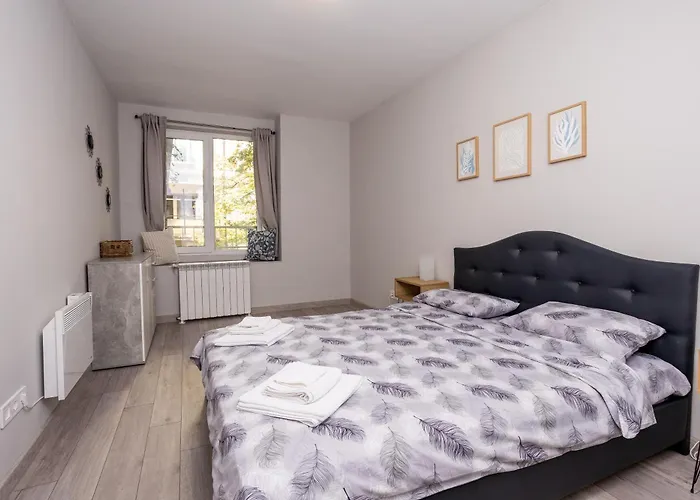 Modern 1br Comfort In Oborishte With Private Parking Apartamento